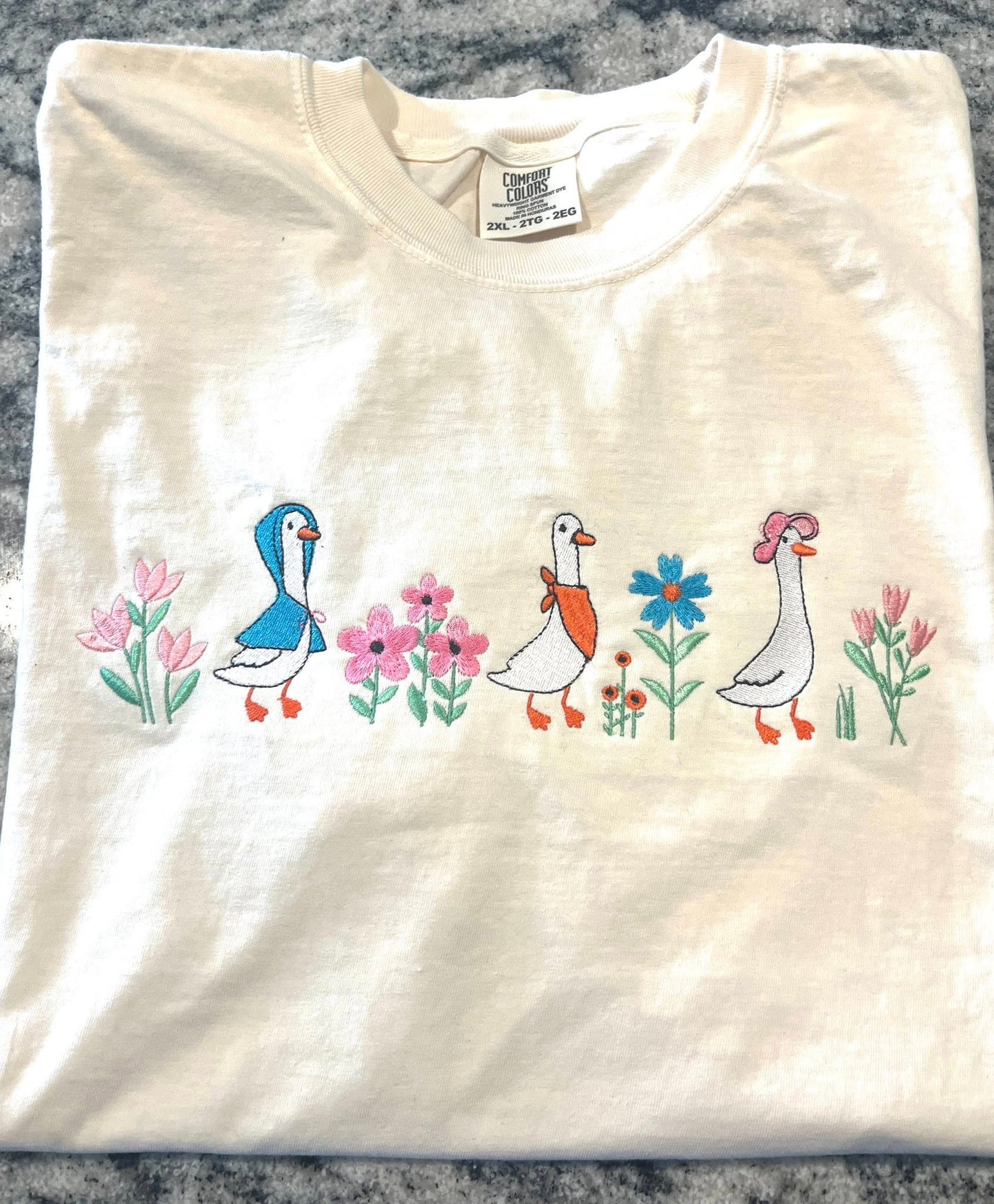 Goose Club Embroidered tee